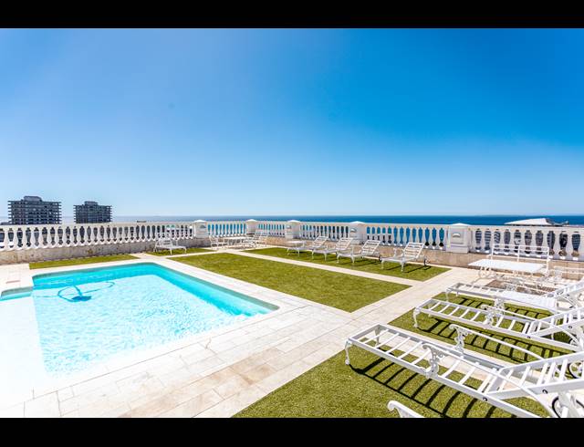 2 BEDROOM APARTMENT TO LET IN SEA POINT
